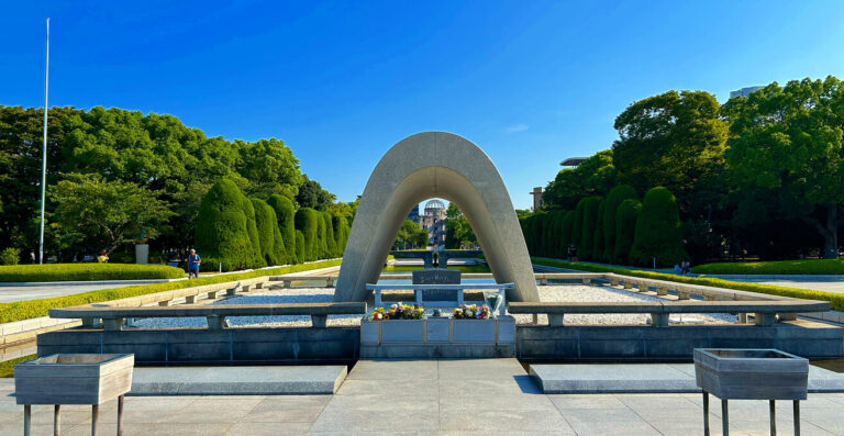 Hiroshima Peace Memorial and Miyajima for a 2-day itinerary