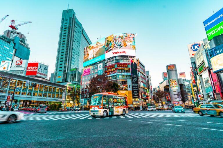 Tokyo city scene for Narita Airport to Tokyo transport guide